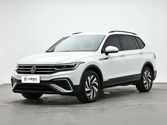 Фотография автомобиля — Volkswagen Tiguan L
