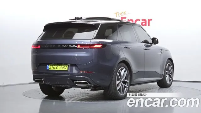 Land Rover Range Rover Sport 3rd Gen — Фото автомобиля 2