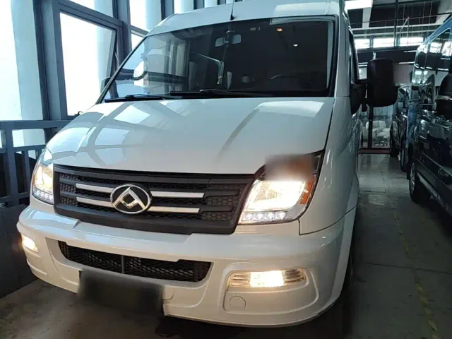 Maxus Xintu V80 — Фото автомобиля 2