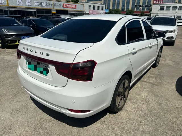 Dongfeng Fengshen E70 — Фото автомобиля 4