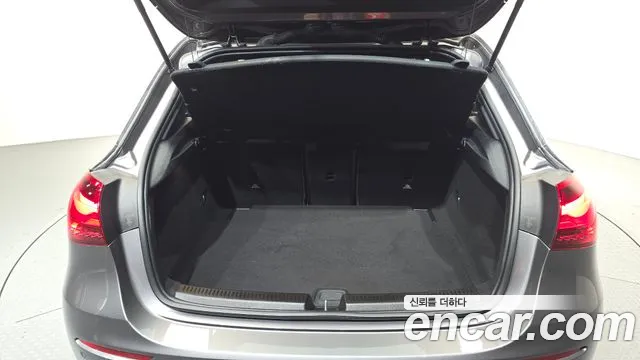 Mercedes-Benz A-Class W177 — Фото автомобиля 16
