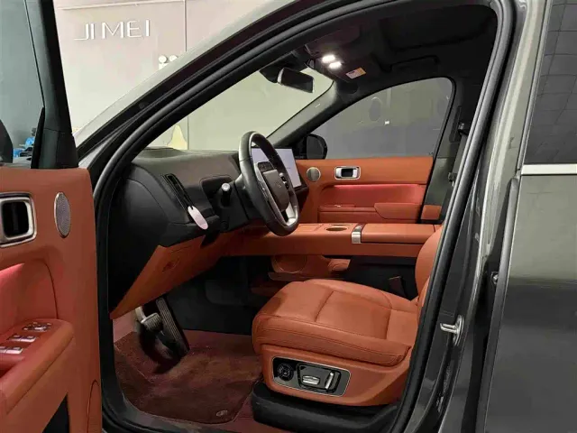 Li Auto Li L8 2023 Pro — Фото автомобиля 5