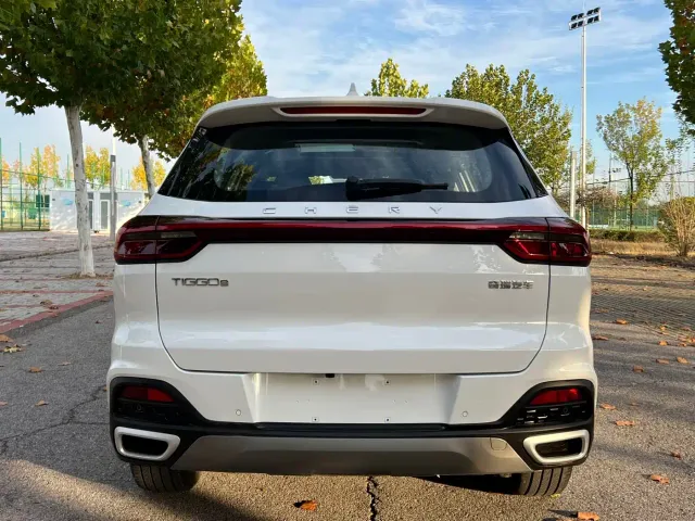 Chery Tiggo 8 — Фото автомобиля 6