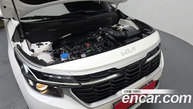 Kia Seltos Бензин 1.6 турбо 2WD — Фото автомобиля 6