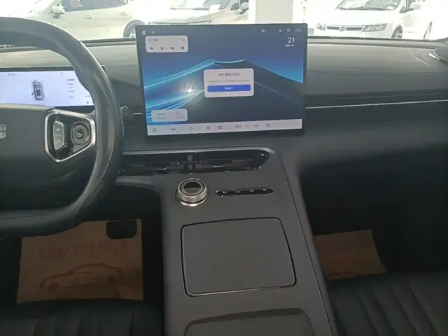Geely Galaxy E5 — Фото автомобиля 12