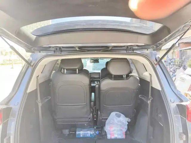 Wuling Victory — Фото автомобиля 5