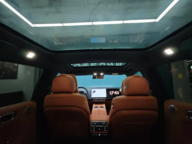 Li Auto L7 — Фото автомобиля 17