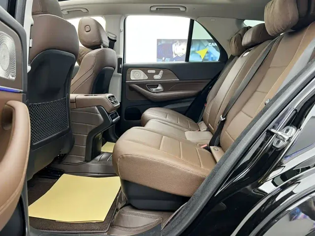 Mercedes-Benz GLE-Class — Фото автомобиля 19