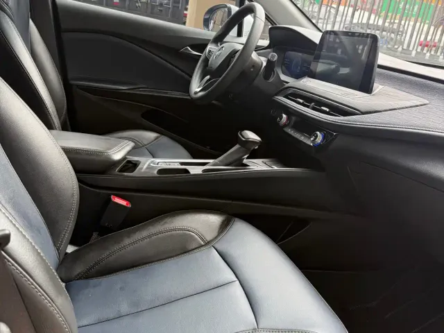 Buick Velite 6 — Фото автомобиля 10