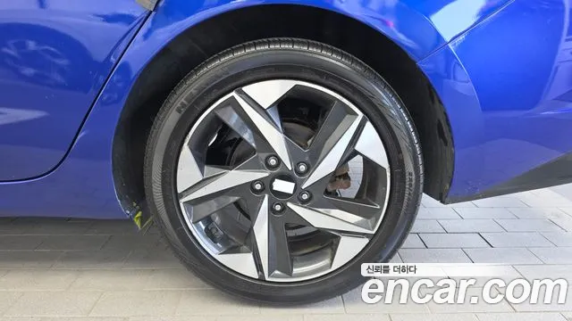 Hyundai Avante CN7 — Фото автомобиля 21