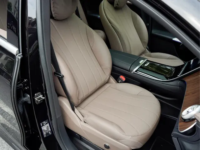 Mercedes-Benz EQE SUV — Фото автомобиля 16