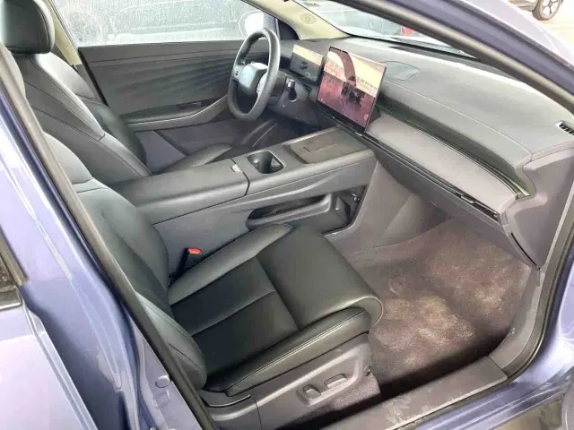 Nissan N6 — Фото автомобиля 11