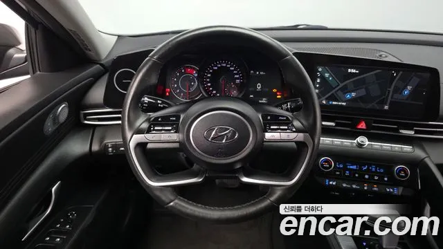 Hyundai AVANTE Avante (CN7) — Фото автомобиля 13
