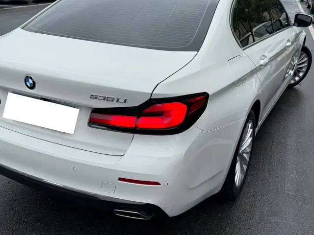 BMW 5 Series — Фото автомобиля 18