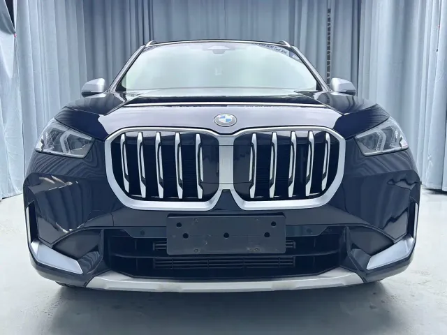 BMW X1 — Фото автомобиля 2