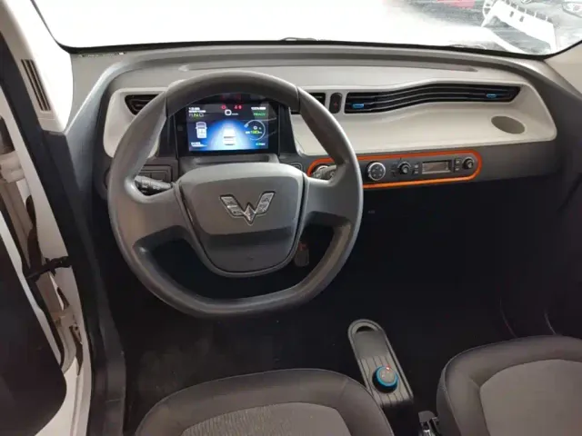 Wuling Hongguang Mini EV — Фото автомобиля 9