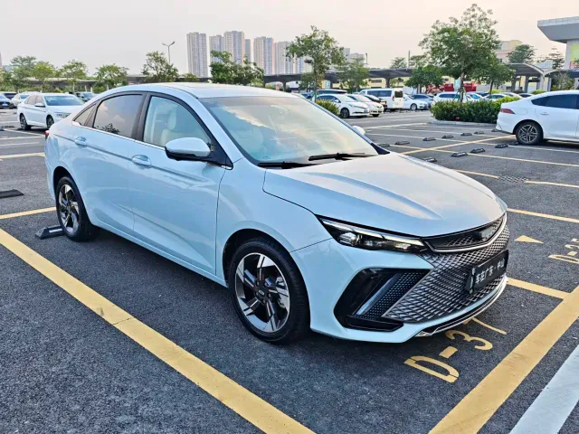 Geely Emgrand L — Фото автомобиля 3