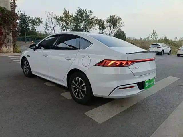 BYD Qin PLUS — Фото автомобиля 4