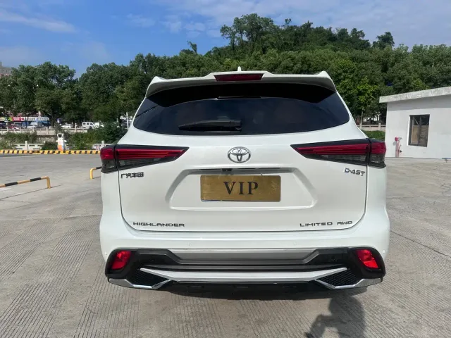 Toyota Highlander — Фото автомобиля 8