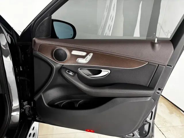Mercedes-Benz GLC-Class — Фото автомобиля 24