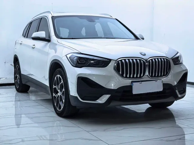 BMW X1 — Фото автомобиля 3