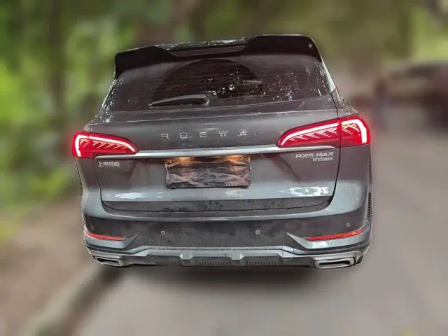 Roewe RX5 Max — Фото автомобиля 3