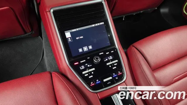 Porsche Panamera — Фото автомобиля 16