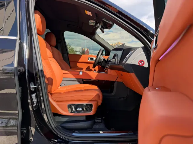 Li Auto L9 — Фото автомобиля 14