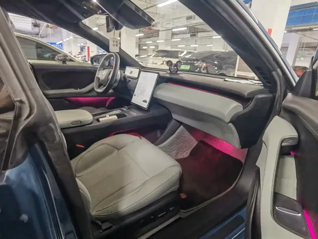 Nio ET5 — Фото автомобиля 6