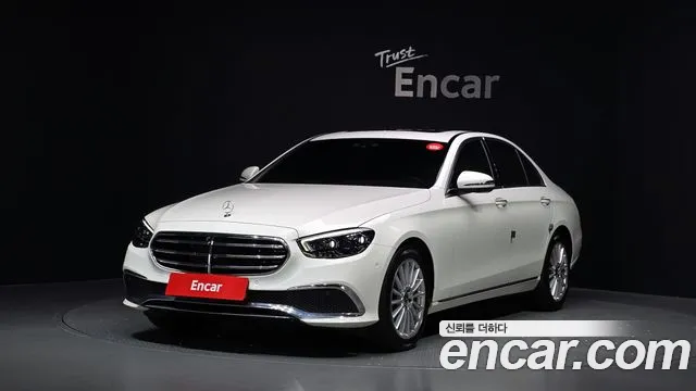 Mercedes-Benz E-Class — Фото автомобиля 7