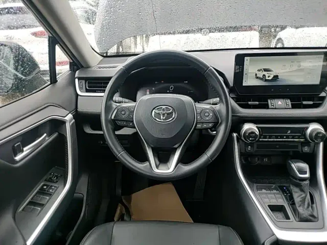 Toyota Wildlander — Фото автомобиля 10