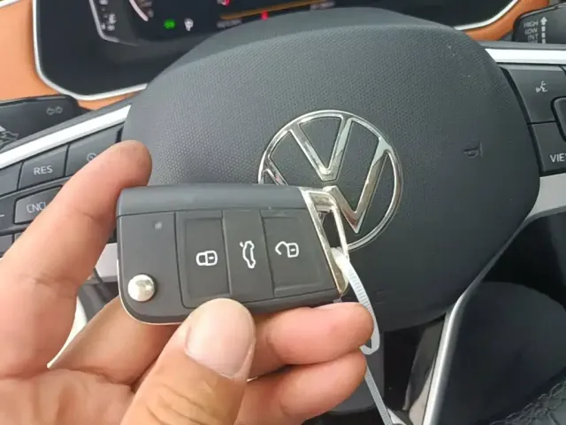 Volkswagen Bora 2023 200TSI DSG Yuexing PRO Edition — Фото автомобиля 8