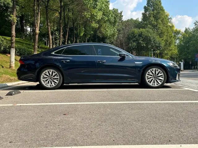 Audi A7L — Фото автомобиля 4