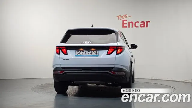 Hyundai Tucson Tucson (NX4) Бензин 1.6 турбо 2WD — Фото автомобиля 3