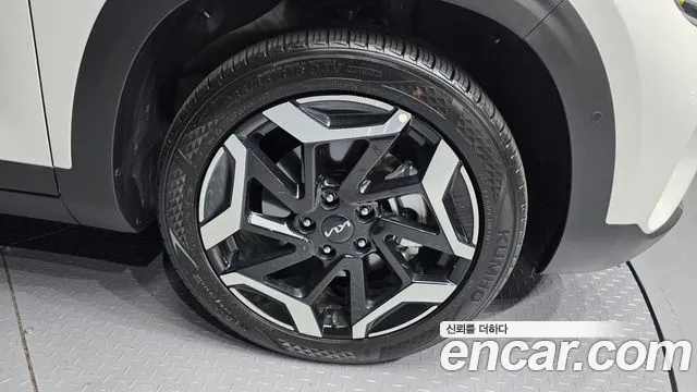Kia Seltos — Фото автомобиля 6