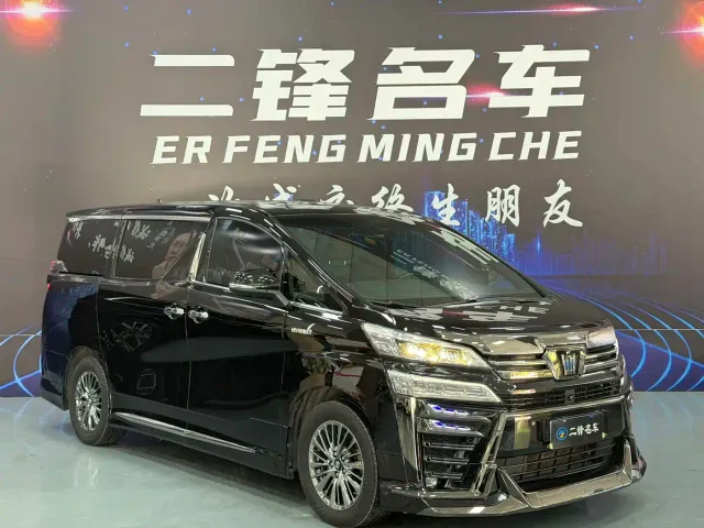 Toyota Vellfire — Фото автомобиля 3