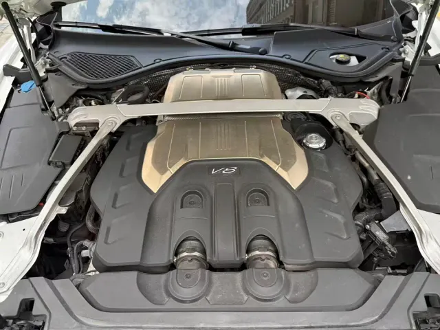 Bentley Flying Spur — Фото автомобиля 29