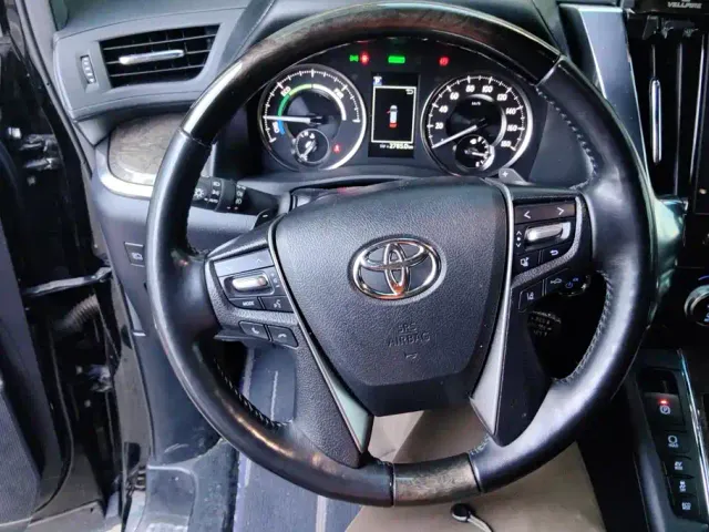 Toyota Vellfire — Фото автомобиля 15