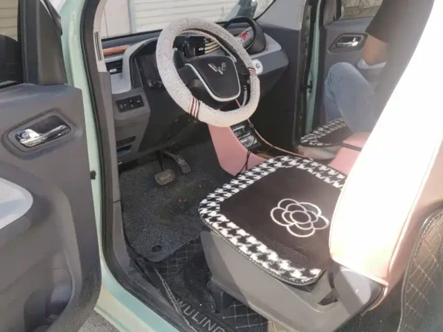 Wuling Hongguang Mini EV — Фото автомобиля 9