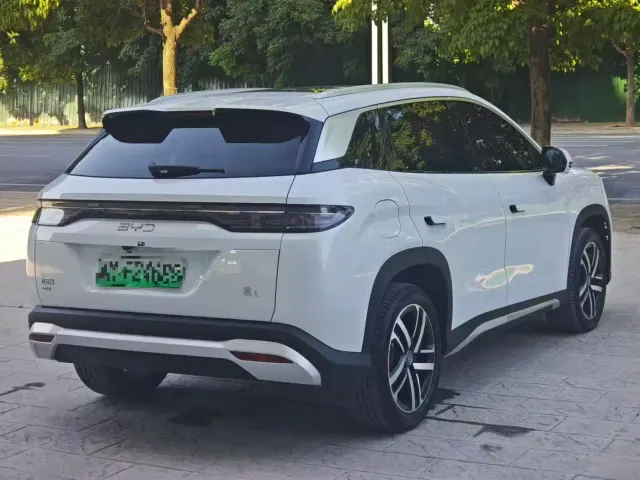BYD Song L DM-i — Фото автомобиля 7