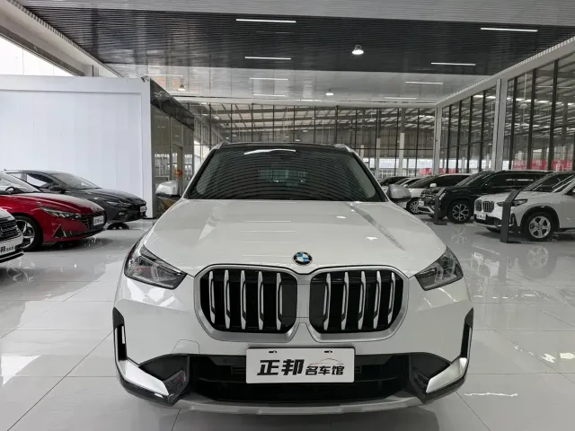 BMW X1 — Фото автомобиля 2