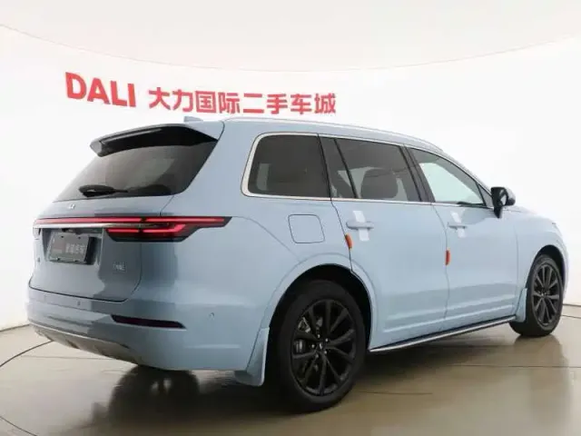 Li Auto ONE — Фото автомобиля 14