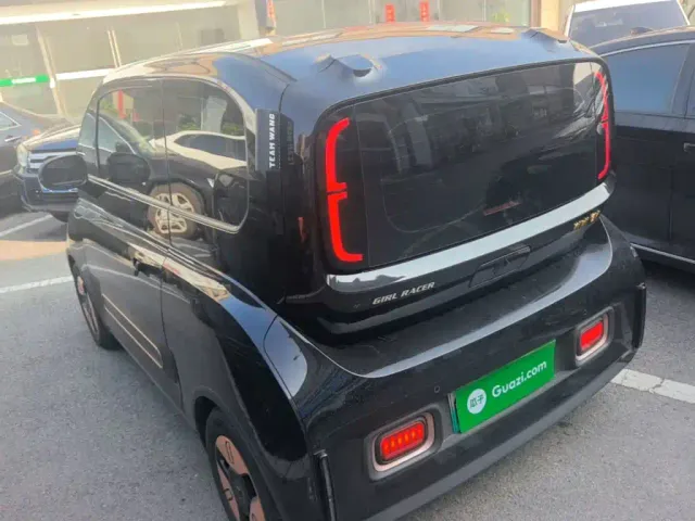 Baojun KiWi EV — Фото автомобиля 4