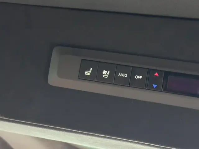 Toyota Sienna — Фото автомобиля 13