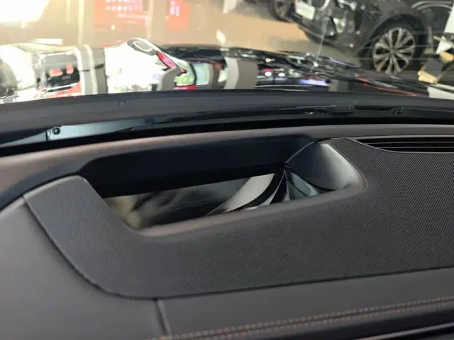 Mercedes-Benz GLE-Class — Фото автомобиля 17