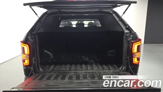 KG_Mobility_Ssangyong Rexton Новый Rexton Sport Khan Дизель 2.2 4WD — Фото автомобиля 20