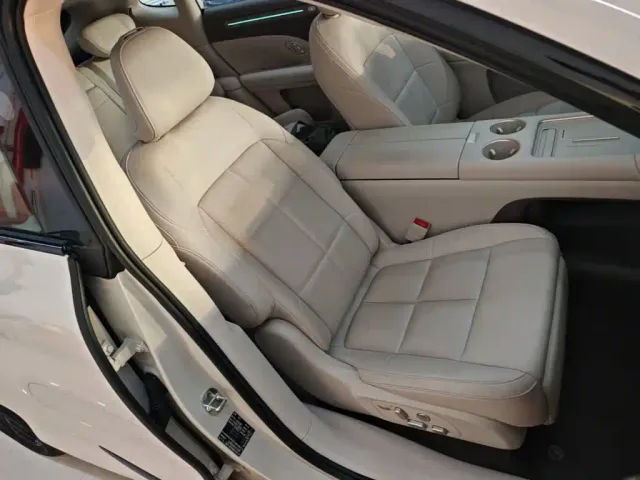 IM Motors LS6 — Фото автомобиля 24