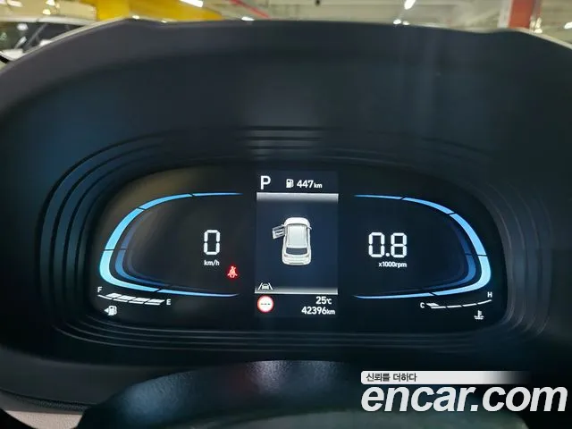 Hyundai Venue — Фото автомобиля 10