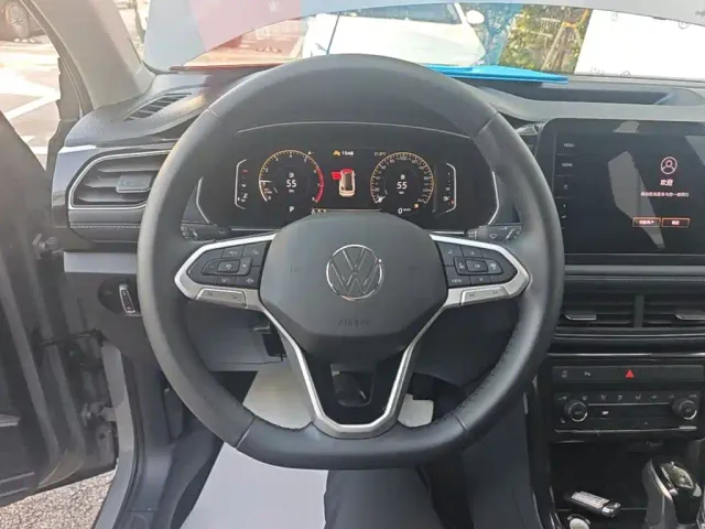Volkswagen Tharu — Фото автомобиля 10