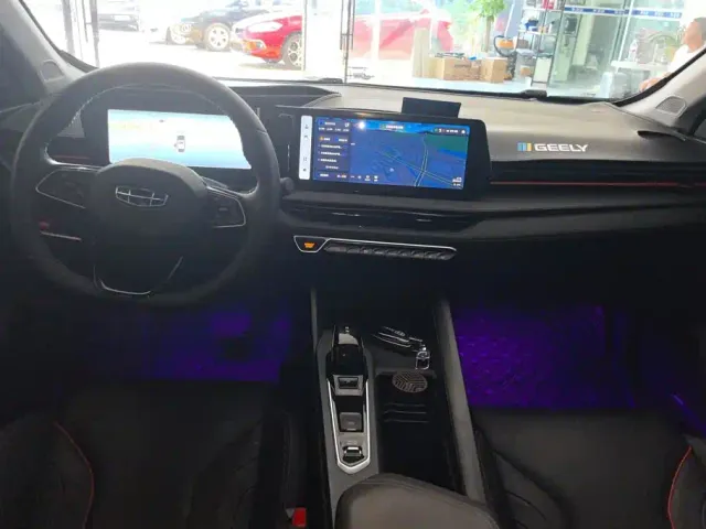 Geely Binrui — Фото автомобиля 12